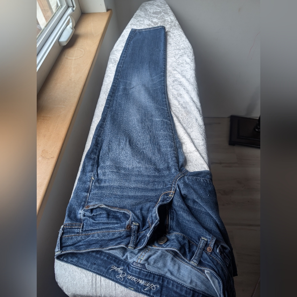 American Eagle 8 Short Stretch Skinny Jeans - Picture 8 of 13